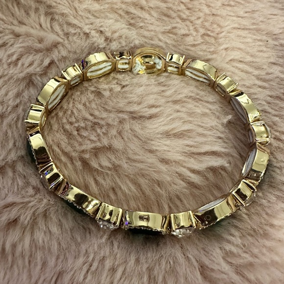 NWOT Stunning golden and emerald green bracelet - Picture 3 of 3